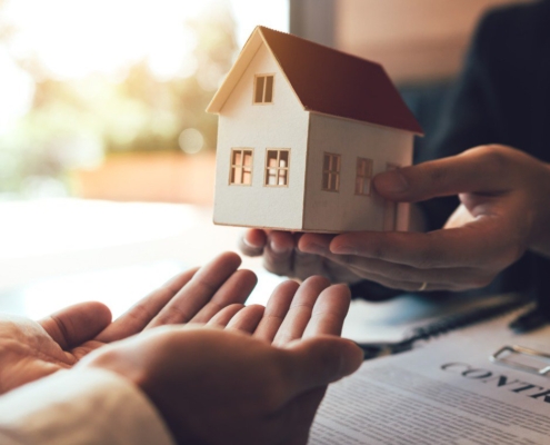What Are the Tax Benefits and Drawbacks of Home Ownership?
