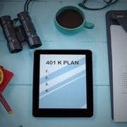 Thinking about participating in your employer�� 401(k) plan? Here�� how it works